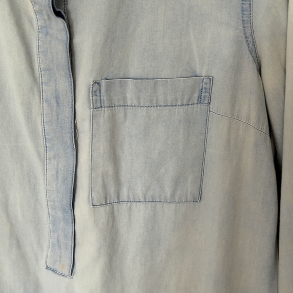 Old Navy Two Toned Chambray Shirt Dress with Pocket Detail, 100% Cotton, Size S - Picture 2 of 4